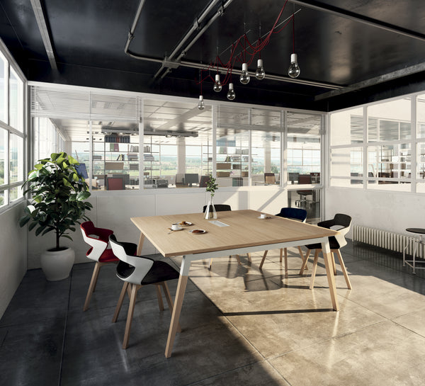 BRIGHTON Meeting Room / Conference Table