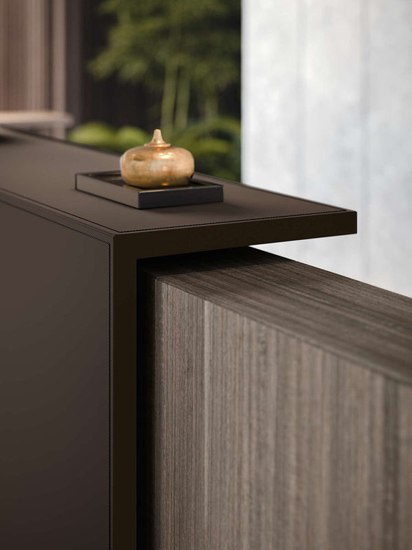 Z2 - Guest Reception Desk